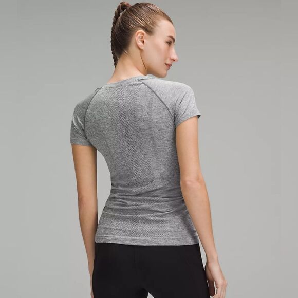Lululemon Swiftly Tech Short Sleeve 2.0 in Slate/white (grey) NWT in packaging - Picture 3 of 8
